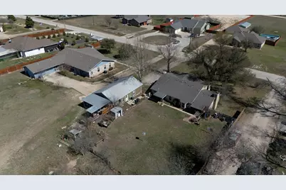 61 Family Circle, Hutto, TX 78634 - Photo 36