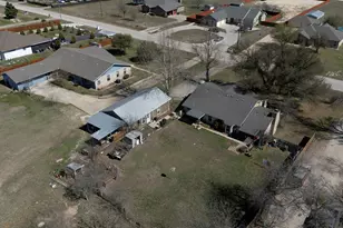 61 Family Cir, Hutto, TX 78634 - Photo 36