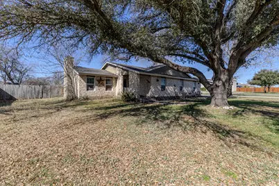 61 Family Circle, Hutto, TX 78634 - Photo 1