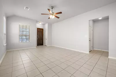 913 Centerra Hills Circle, Round Rock, TX 78665 - Photo 4