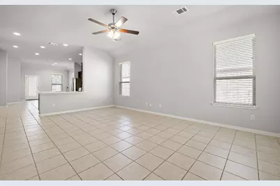 913 Centerra Hills Circle, Round Rock, TX 78665 - Photo 4