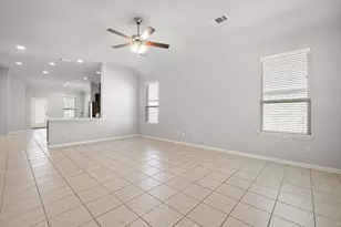 913 Centerra Hills Cir, Round Rock, TX 78665 - Photo 4