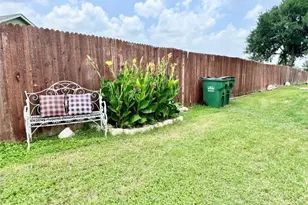 179 Sierra Rosa Dr, Cedar Creek, TX 78612 - Photo 32
