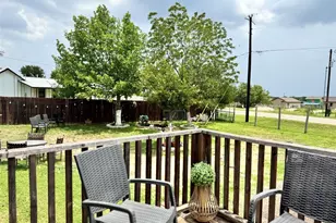 179 Sierra Rosa Dr, Cedar Creek, TX 78612 - Photo 2