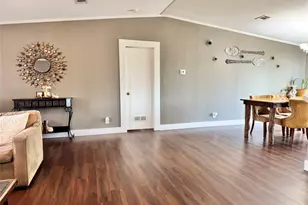 179 Sierra Rosa Dr, Cedar Creek, TX 78612 - Photo 4