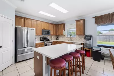 112 Floating Leaf Drive, Hutto, TX 78634 - Photo 12