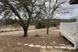 1516 S Ranchero Road S, Kerrville, TX 78028 - Photo 12