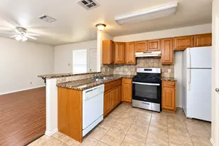 402 Algerita Dr, Georgetown, TX 78628 - Photo 4