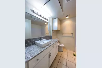 806 W 24th Street #130, Austin, TX 78705 - Photo 8