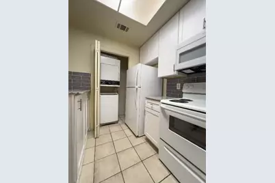 806 W 24th Street #130, Austin, TX 78705 - Photo 4