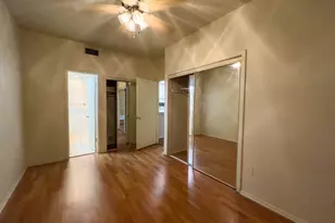 806 W 24th St, Austin, TX 78705 - Photo 6
