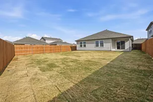 100 Childress St, Hutto, TX 78634 - Photo 18