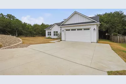 2703 Wilson Avenue, Lago Vista, TX 78645 - Photo 2