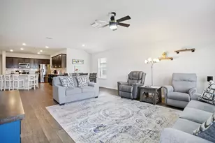 1001 Pembroke Ct, Hutto, TX 78634 - Photo 6