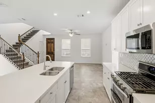 2937 Barbed Wire St, Round Rock, TX 78664 - Photo 14