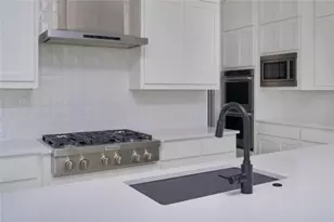 19408 Summit Glory Trl, Spicewood, TX 78669 - Photo 10