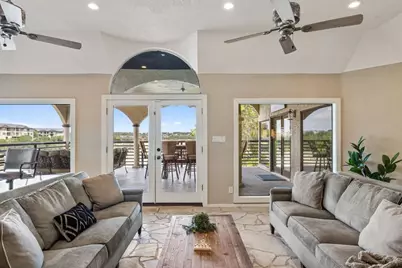 925 Challenger, Lakeway, TX 78734 - Photo 8