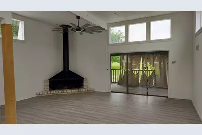 20707 Greenpark Drive, Lago Vista, TX 78645 - Photo 2