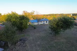 209 Co Rd 310, Rockdale, TX 76567 - Photo 36