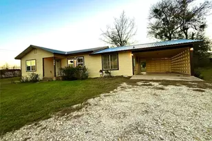 209 Co Rd 310, Rockdale, TX 76567 - Photo 2