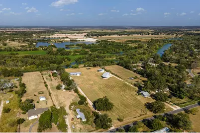 1800 Man O War Drive, Del Valle, TX 78617 - Photo 38