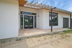 1800 Man O War Dr, Del Valle, TX 78617 - Photo 4