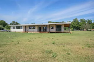 1800 Man O War Dr, Del Valle, TX 78617 - Photo 36