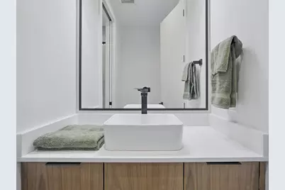 1800 Man O War Drive, Del Valle, TX 78617 - Photo 24