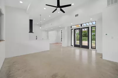 1800 Man O War Drive, Del Valle, TX 78617 - Photo 8
