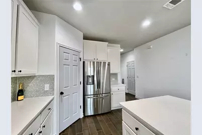 11812 Offaly Drive, Austin, TX 78754 - Photo 12