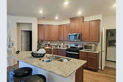 210 Summit Drive, Lockhart, TX 78644 - Photo 6