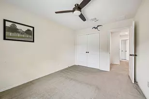 4002 King's Canyon Dr, Taylor, TX 76574 - Photo 20