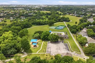 1100 York Castle Dr, Pflugerville, TX 78660 - Photo 32