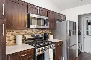 1100 York Castle Dr, Pflugerville, TX 78660 - Photo 8