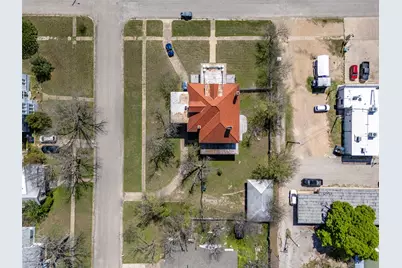 117 E 6th Street, Taylor, TX 76574 - Photo 8