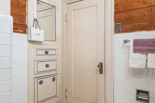 117 E 6th St, Taylor, TX 76574 - Photo 36