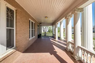 117 E 6th St, Taylor, TX 76574 - Photo 10