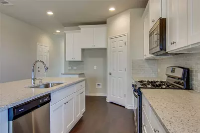 11716 Selkirk Drive, Austin, TX 78653 - Photo 12