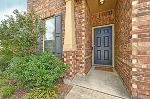 140 Lynn Crest Bend, Buda, TX 78610 - Photo 4