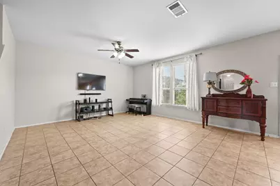 140 Lynn Crest Bend, Buda, TX 78610 - Photo 8