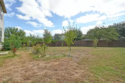 140 Lynn Crest Bend, Buda, TX 78610 - Photo 28