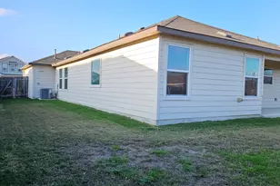 195 Salt Springs Rd, Kyle, TX 78640 - Photo 20