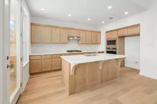 233 Rightfield Dr, Liberty Hill, TX 78642 - Photo 4