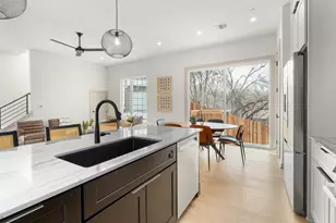 1736 Bunche Rd, Austin, TX 78721 - Photo 12