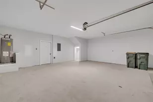 9317 Curious Squirrel St, Austin, TX 78744 - Photo 10