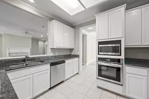 4010 Long Champ Dr, Austin, TX 78746 - Photo 6
