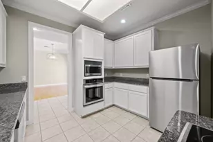 4010 Long Champ Dr, Austin, TX 78746 - Photo 10