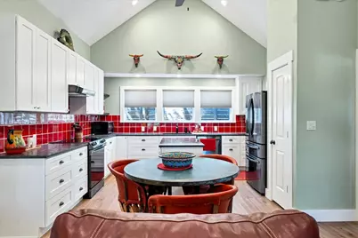 10502 W Lakeview Drive, Jonestown, TX 78645 - Photo 20