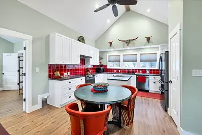 10502 W Lakeview Drive, Jonestown, TX 78645 - Photo 20