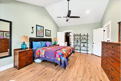 10502 W Lakeview Drive, Jonestown, TX 78645 - Photo 24